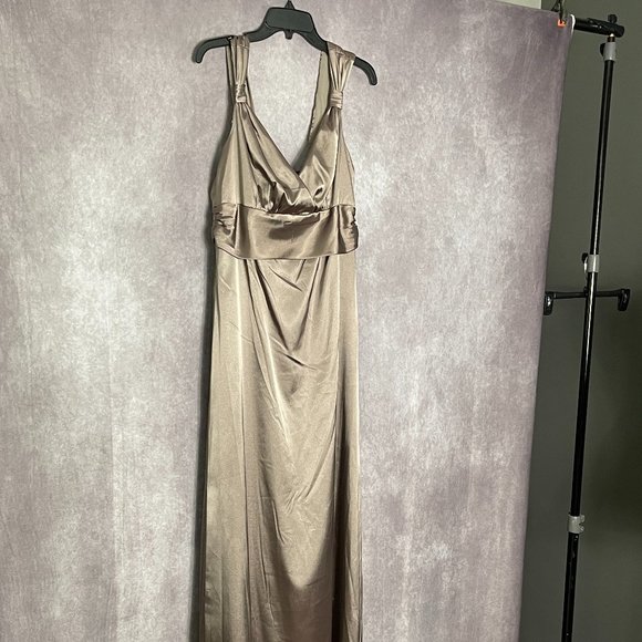 Dressy Collection Formal, Prom, Wedding~ size 9/10 - Picture 2 of 7